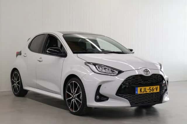 Toyota Yaris (2024) thumbnail 6