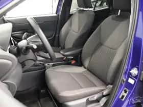 Toyota Yaris Cross (2024) thumbnail 17