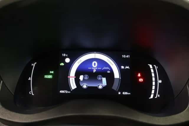 Toyota Yaris Cross (2024) thumbnail 4
