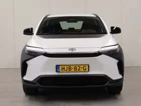 Toyota bZ4X (2025) thumbnail 6