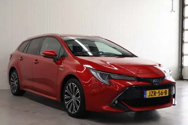 Toyota Corolla (2021) thumbnail 3