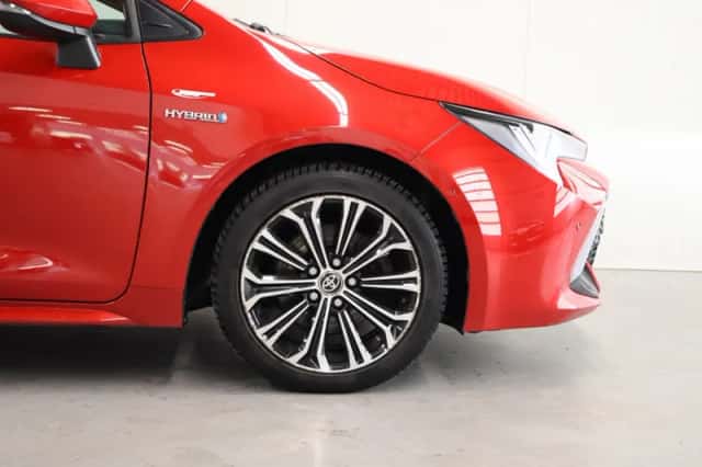 Toyota Corolla (2021) thumbnail 5