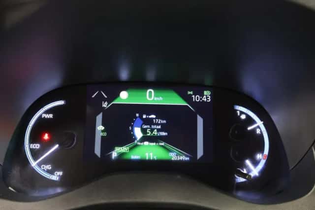 Toyota Yaris Cross (2024) thumbnail 4