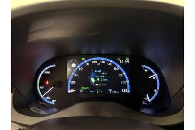 Toyota Yaris Cross (2021) thumbnail 6