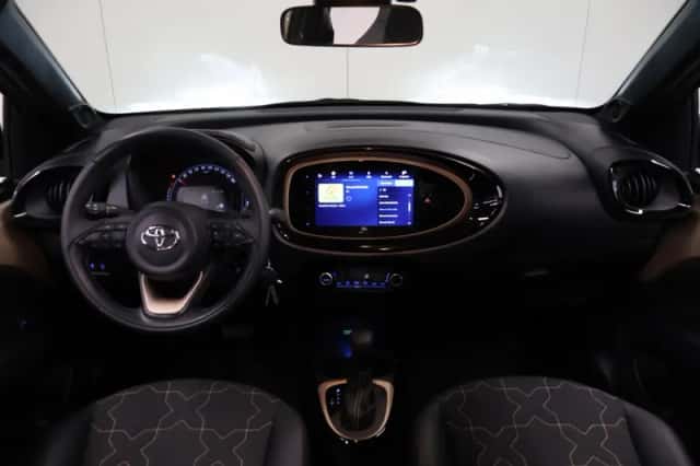 Toyota Aygo X (2023) thumbnail 3