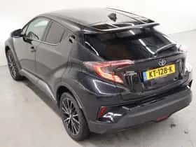 Toyota C-HR (2016) thumbnail 13