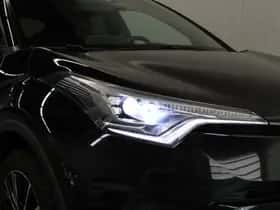 Toyota C-HR (2016) thumbnail 10