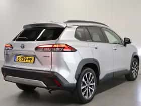Toyota Corolla (2023) thumbnail 2