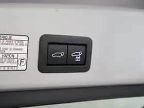 Toyota Corolla (2023) thumbnail 15