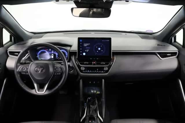 Toyota Corolla (2023) thumbnail 3