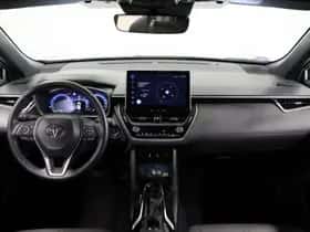 Toyota Corolla (2023) thumbnail 3