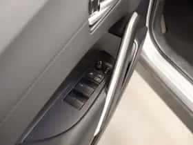 Toyota Corolla (2023) thumbnail 21