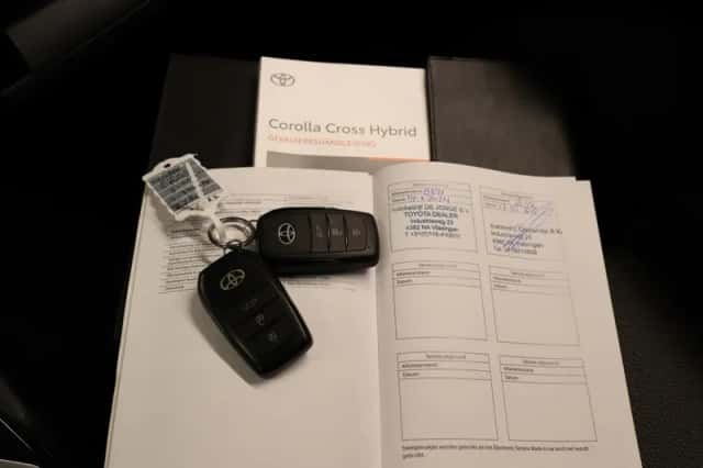 Toyota Corolla (2023) thumbnail 5