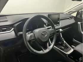 Toyota RAV4 (2022) thumbnail 5