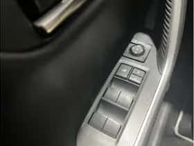 Toyota RAV4 (2022) thumbnail 43