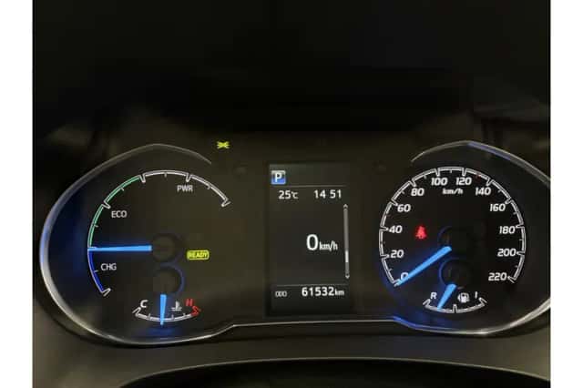Toyota Yaris (2020) thumbnail 4