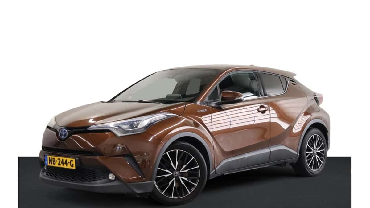 Toyota C-HR (2017) — foto 1