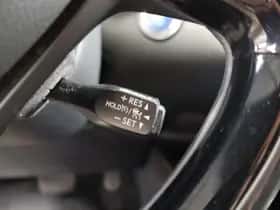 Toyota C-HR (2017) thumbnail 28