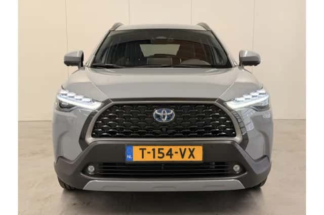 Toyota Corolla (2023) thumbnail 5