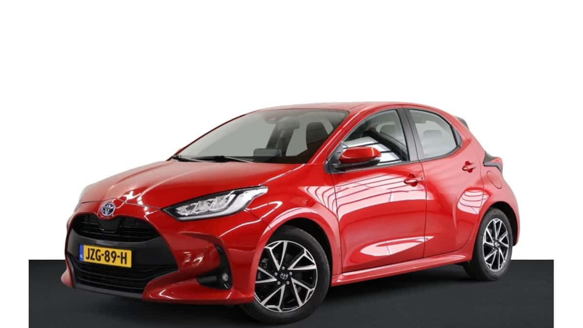 Toyota Yaris (2022) — foto 1