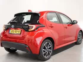 Toyota Yaris (2022) thumbnail 2