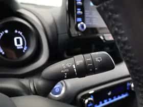 Toyota Yaris (2022) thumbnail 23