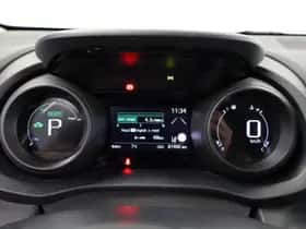 Toyota Yaris (2022) thumbnail 4