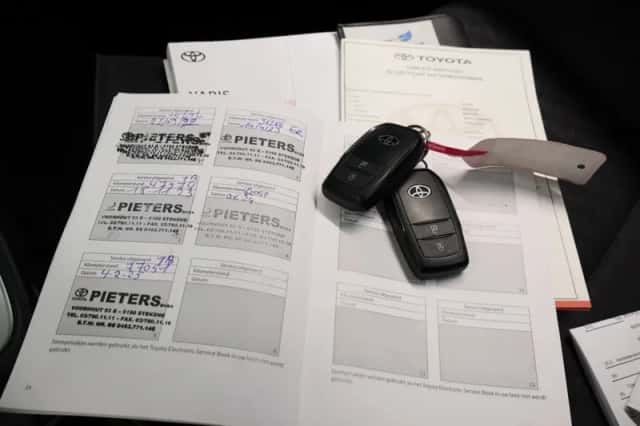 Toyota Yaris (2022) thumbnail 5