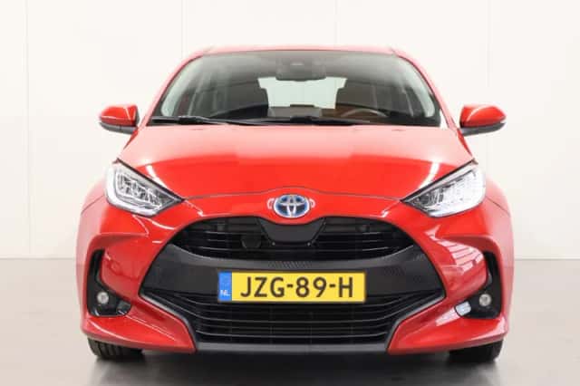 Toyota Yaris (2022) thumbnail 6