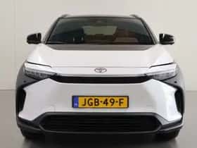 Toyota bZ4X (2025) thumbnail 6