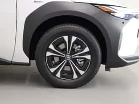 Toyota bZ4X (2025) thumbnail 9