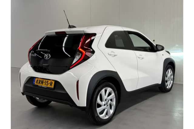 Toyota Aygo X (2025) thumbnail 2