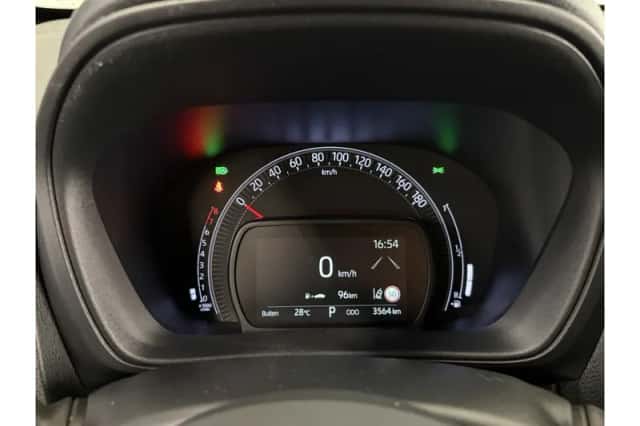 Toyota Aygo X (2025) thumbnail 4