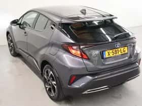 Toyota C-HR (2023) thumbnail 13