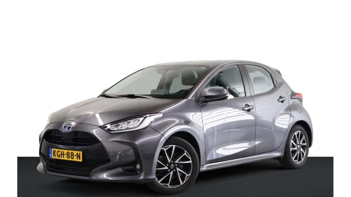 Toyota Yaris (2022) — foto 1