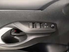 Toyota Yaris (2022) thumbnail 20