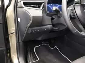 Toyota Corolla (2024) thumbnail 13