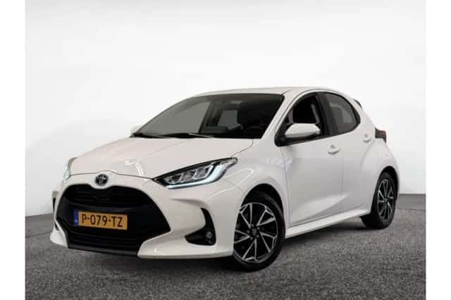 Toyota Yaris (2022) thumbnail 1
