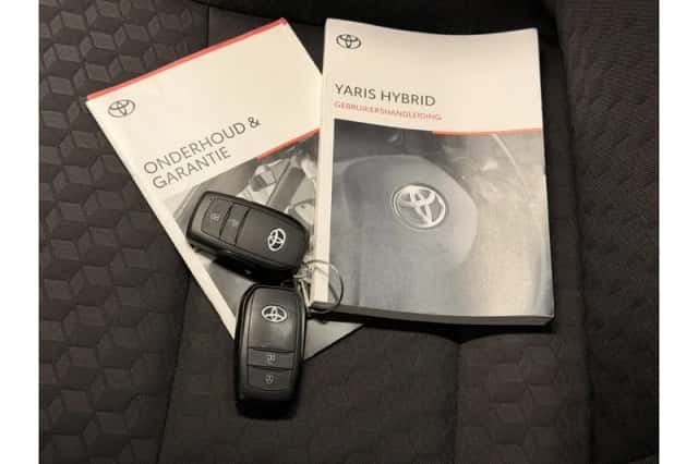 Toyota Yaris (2022) thumbnail 5