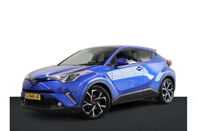 Toyota C-HR (2019) thumbnail 1