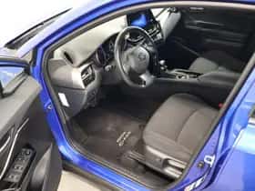 Toyota C-HR (2019) thumbnail 19