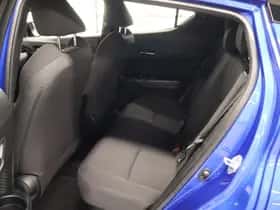Toyota C-HR (2019) thumbnail 21