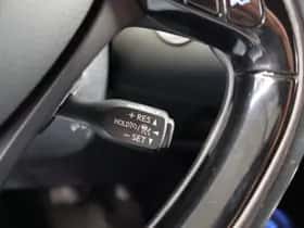 Toyota C-HR (2019) thumbnail 29