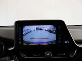 Toyota C-HR (2019) thumbnail 34