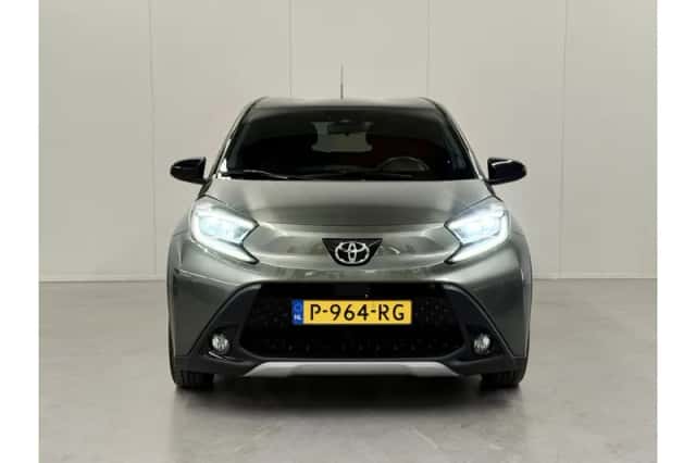 Toyota Aygo X (2022) thumbnail 2
