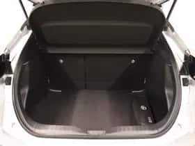 Toyota C-HR (2025) thumbnail 15