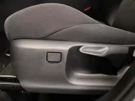 Toyota C-HR (2025) thumbnail 22