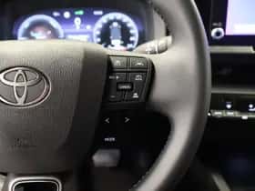 Toyota C-HR (2025) thumbnail 25