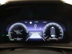 Toyota C-HR (2025) thumbnail 4