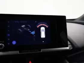 Toyota C-HR (2025) thumbnail 33